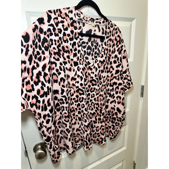 Jodifl Pink Leopard Print Oversized Blouse Size Large NWOT Boho Top - Picture 5 of 11